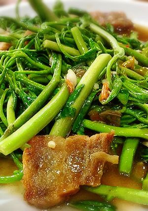 รูปของ กระเฉดหมูกรอบน้ำมันหอย #กินผักรักสุขภาพ 1