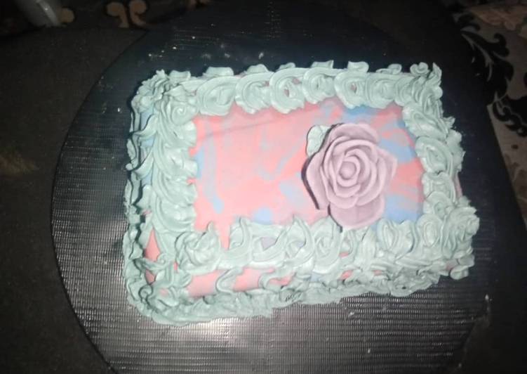 Cake Decoration (Buttercream Icing)