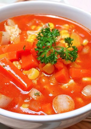 Foto resep Sup Merah / tomato soup simple
