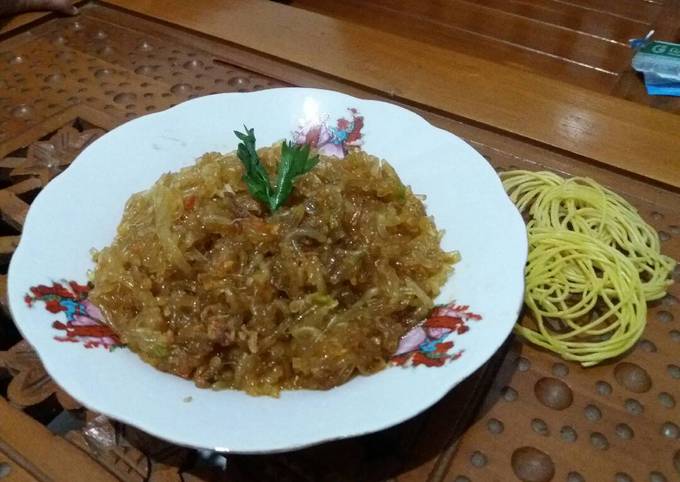 Bagaimana Menyiapkan Mie Kenyol / Eblek khas Batang ala Mamkinsha yang Menggugah Selera