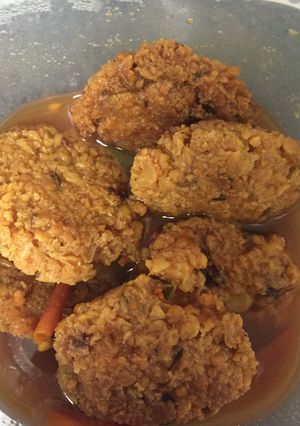 A picture of Rasa vada.