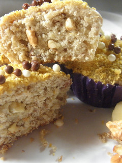Una foto de Muffins de avena, banana y nuez