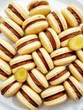 Gyömbéres-tejcsokoládés ganache macaronba🫚🍫