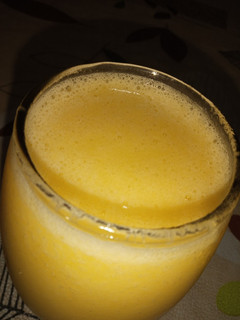 Una foto de Licuado o smoothie de durazno 🍑🥤