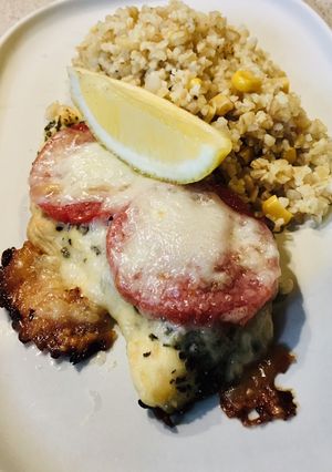 Mozzarellás - paradicsomos csirkemell 🥘🧀🍅🍽🍷 recept fotója