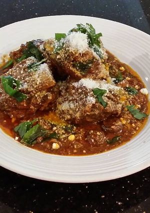 A picture of Tuscan Style Braised Beef Short Ribs.