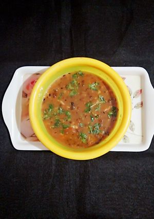 खड़ी मसूर दाल विद वेजिटेबल (Khari masoor dal with vegetable recipe in Hindi) रेसिपी मुख्य फोटो