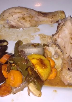 Una foto de Pollo al limón con vegetales