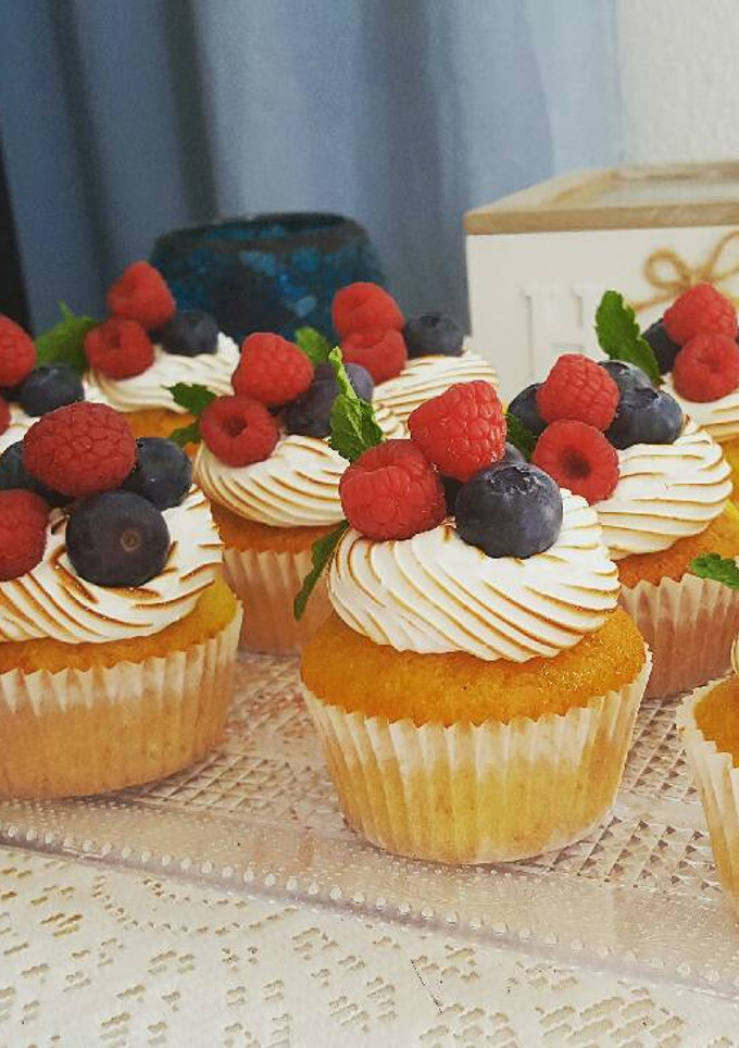 Una foto de Cupcakes de limon y merengue