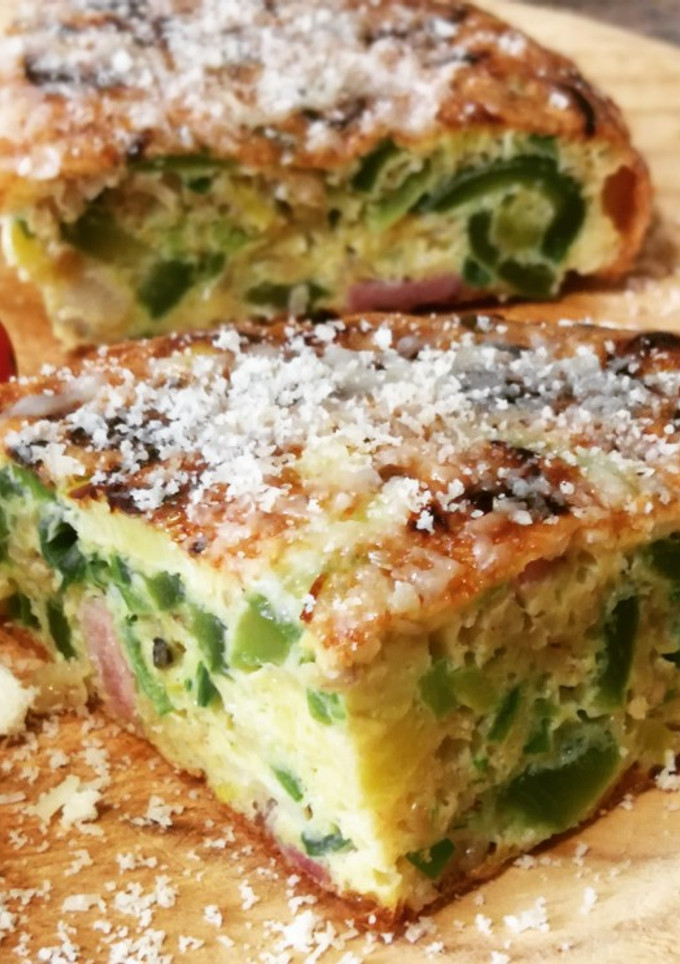 Una foto de Tortilla de puerro con jamón york