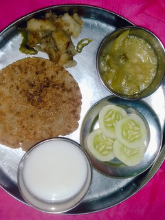 फलाहारी थाली (falahari thali recipe in Hindi) रेसिपी मुख्य फोटो
