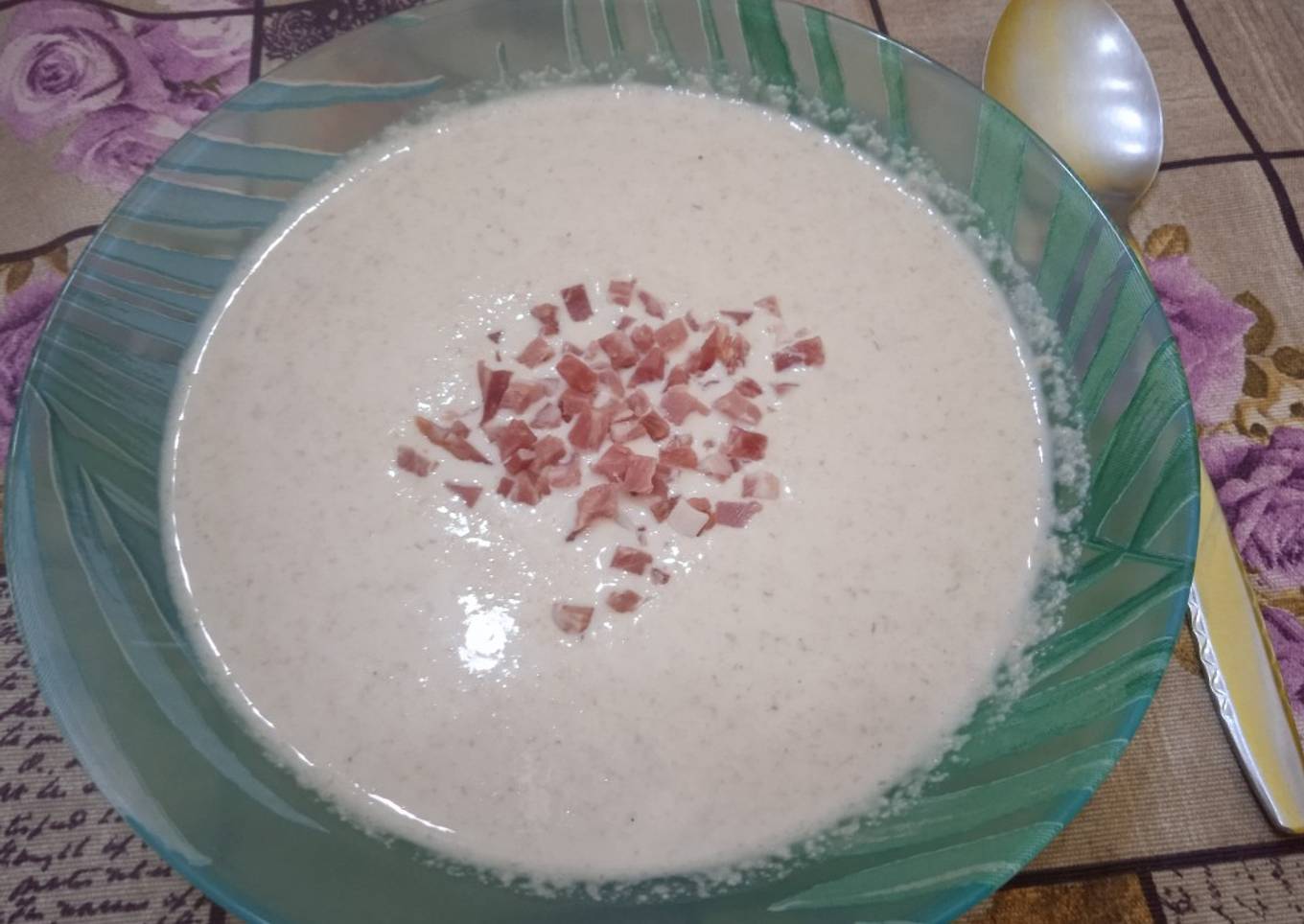 Sopa cremosa de pepino