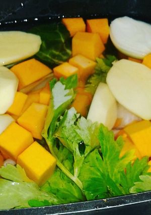 Una foto de Sopa de verduras y puchero sencillo