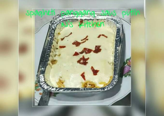 Spagheti panggang dg saus putih