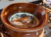 Una foto de café de canela