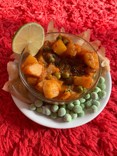 A picture of Aloo matar Restaurant style.