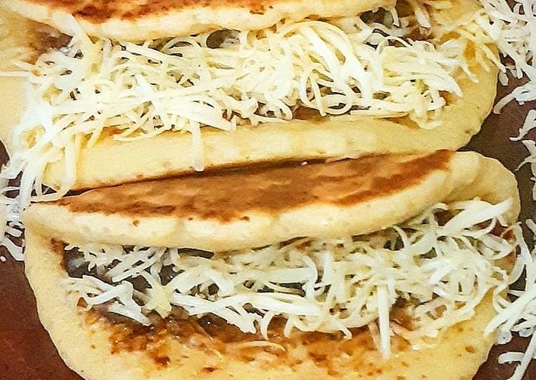 Martabak Mini isi Gula Jawa Keju