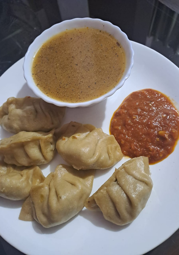 वेज आटा मोमोज (veg aata momos recipe in Hindi) रेसिपी मुख्य फोटो