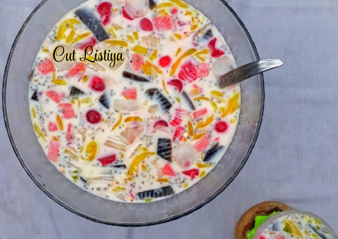 Bagaimana Membuat Es Jelly Susu Semangka yang Enak Banget