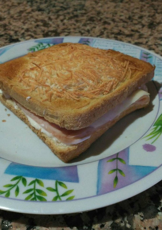 Una foto de Sándwich 3 Quesos