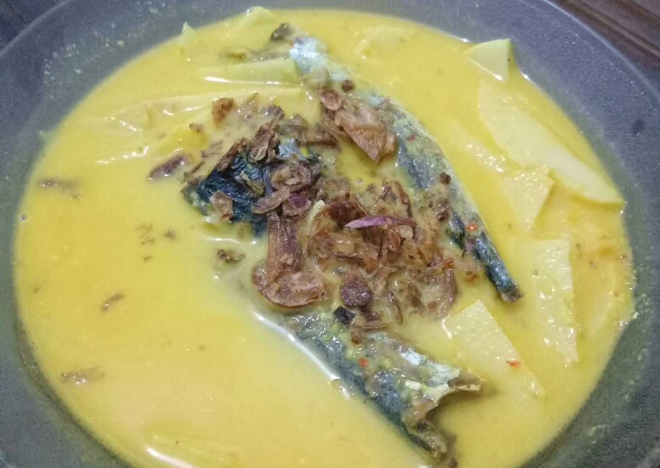 Gulai rebung dan ikan asin rebusan
