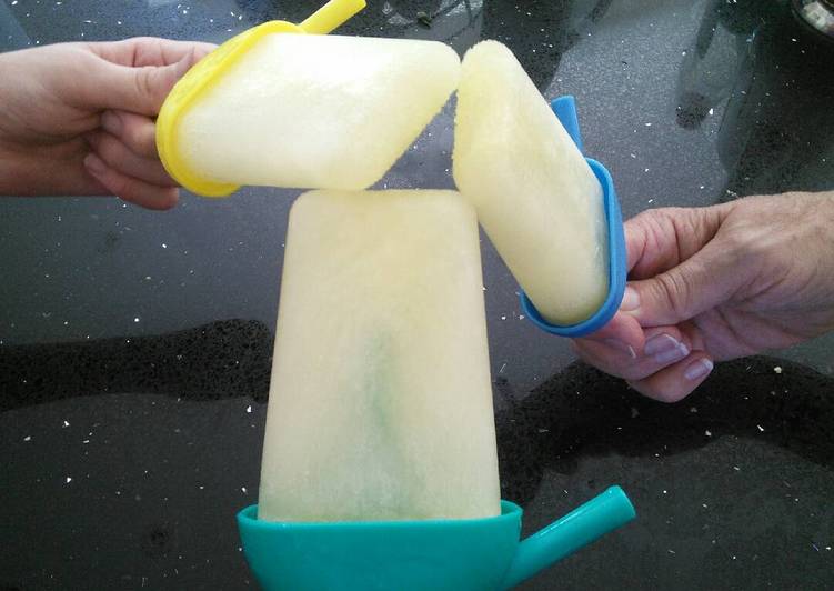 Recipe of Speedy Fizzy Orange Ice lollies