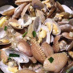 A picture of Clam with Glass Noodle.