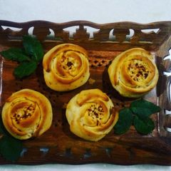 A picture of Whole Wheat Stuffed Roses.
