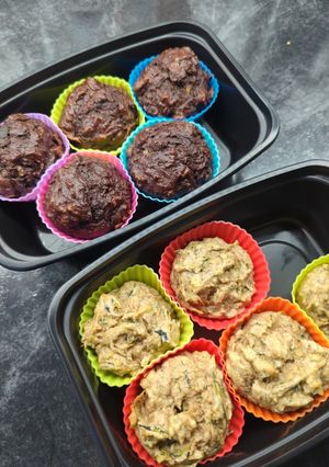 A picture of Sugar free chocolate zucchini muffins.