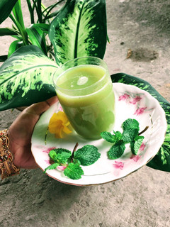 A picture of Grapes Juice.