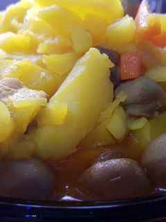 Una foto de Pechuga de pavo con verduritas!😋🍴
