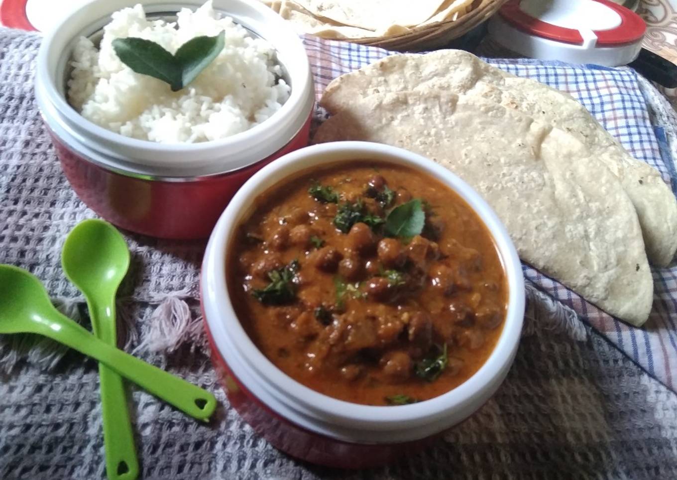 Black Chickpea Tikka Masala
