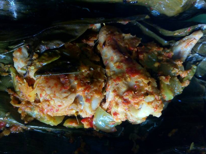 Bagaimana Menyiapkan Pepes Ayam Bumbu Rempah Praktis