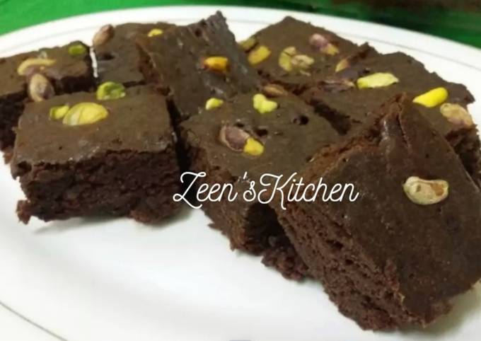 Microwave Fudgy Pistachio Brownies