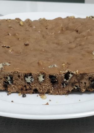 Una foto de Brownie de cacao y oreo