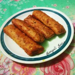 A picture of Classic Thai Spring Rolls 🍴.