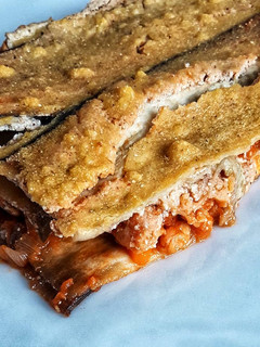 Una foto de 🌱Moussaka griega vegana 🌱