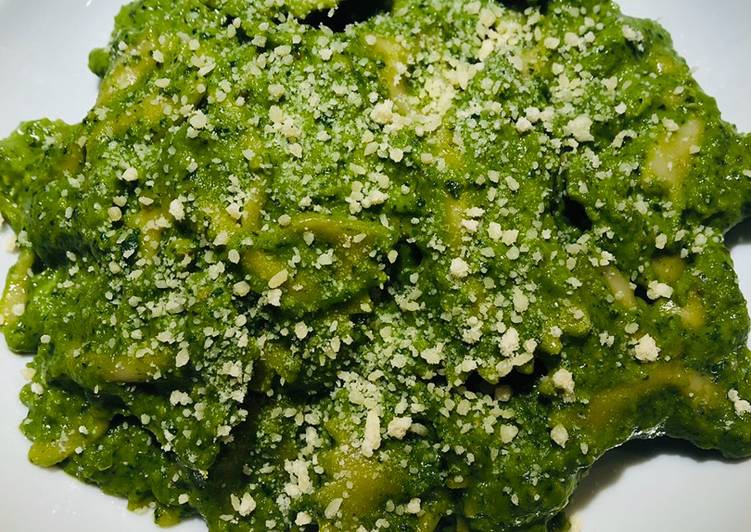 Avocado ~ Spinach Pasta ๐