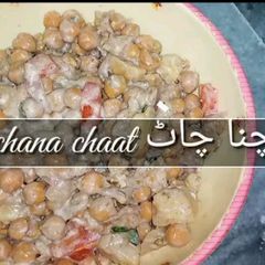 A picture of 3 spice chana chat.