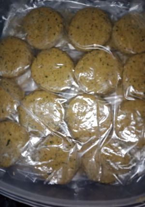 A picture of Frozen shami kabab.