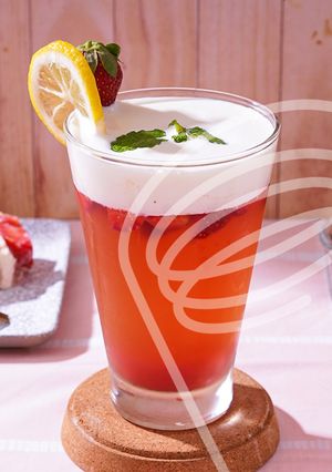Foto resep Iced Strawberry Yogurt Tea