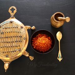 A picture of Typical Maharashtrian Style Dry Coconut and Garlic Chutney.