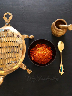 A picture of Typical Maharashtrian Style Dry Coconut and Garlic Chutney.