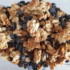 Choco chip Granola Clusters A picture of Choco chip Granola Clusters.