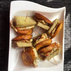 A picture of Fried yam with plantain.