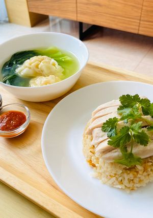 A picture of Chicken rice.