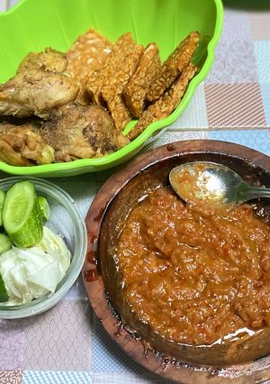 Foto resep Ayam Goreng Sambal Lamongan (Sambal Pecel Lele a.k.a)