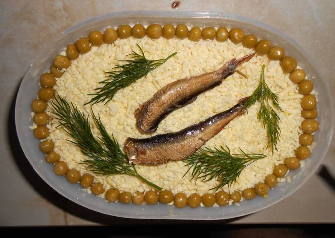 Салат со шпротами