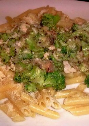 Una foto de Macarrones con brócoli