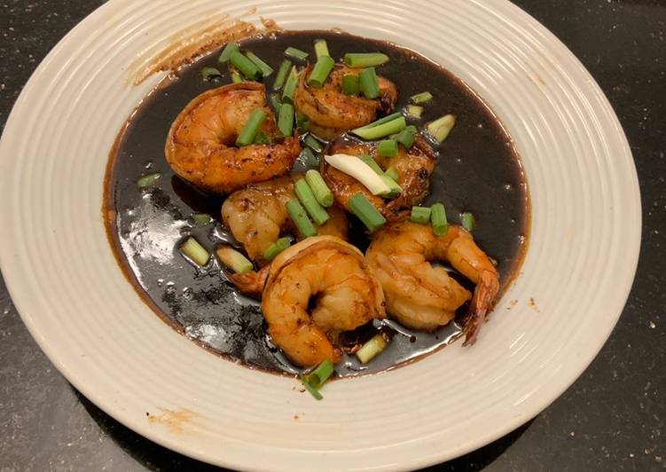 Easiest Way to Prepare Super Quick Homemade Honey Sriracha Garlic Shrimp